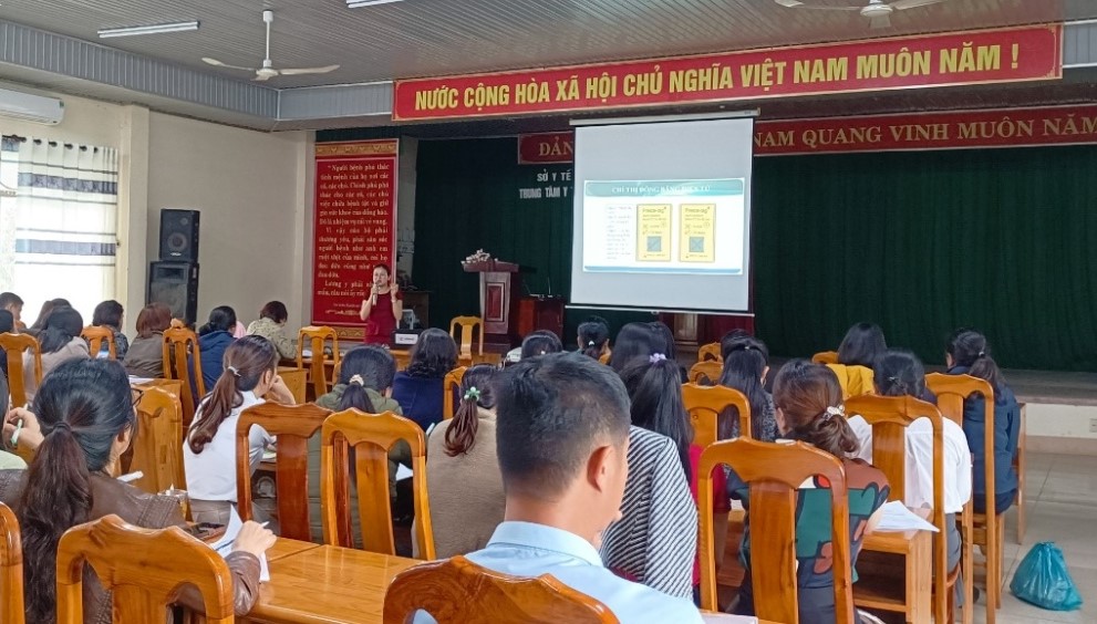Tập huấn cập nhật kiến thức, nâng cao năng lực chuyên môn tiêm chủng mở rộng cho cán bộ chuyên trách huyện, xã năm 2023
